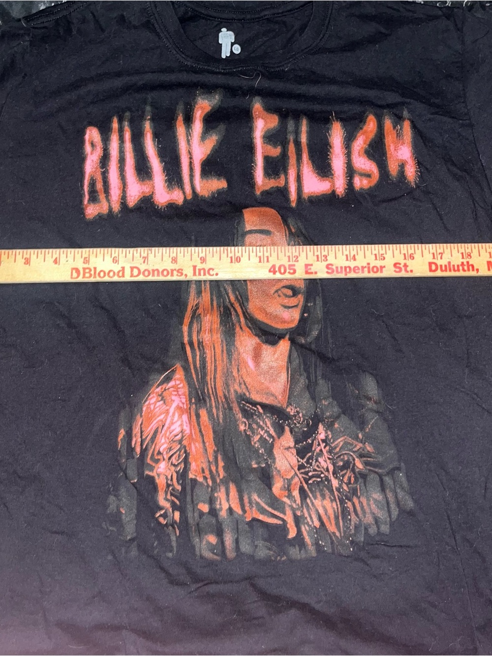 Billie Eilish Black Graphic Band Tee with red Print size large - Picture 3 of 5